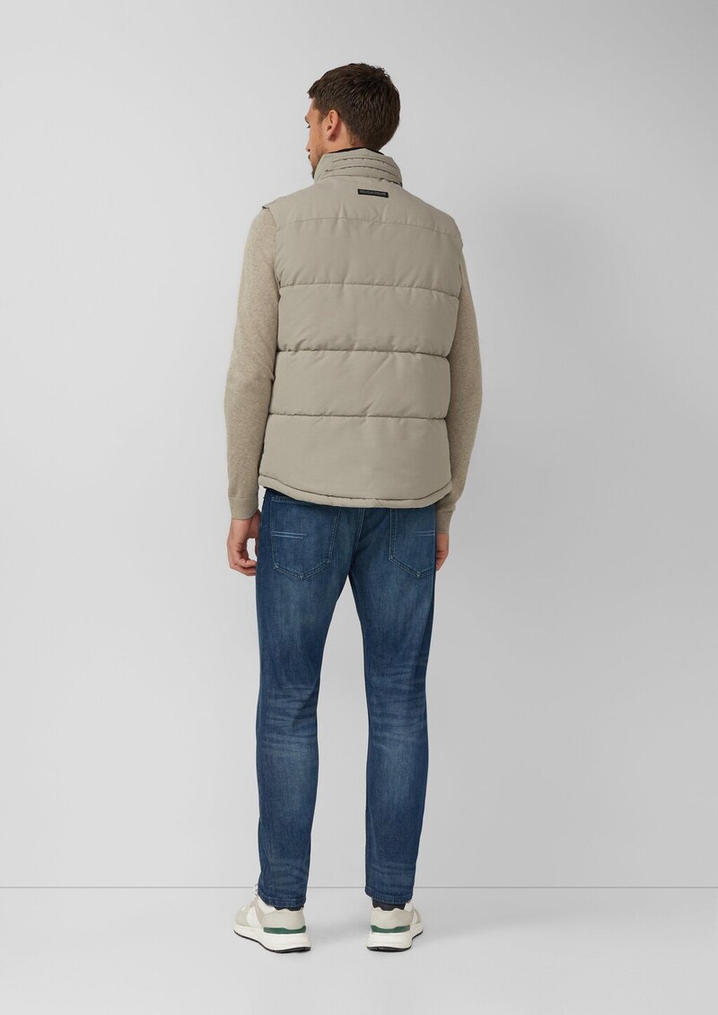 Sportive Steppweste mit Logo-Details