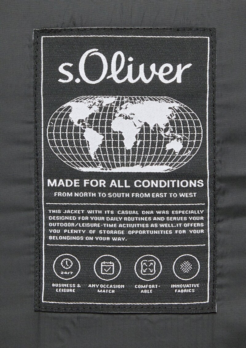 Sportive Steppweste mit Logo-Details