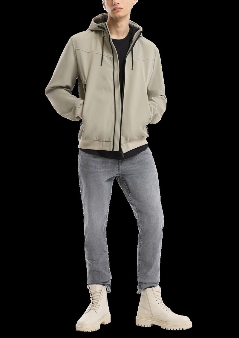 Softshelljacke mit Reißverschlusstaschen