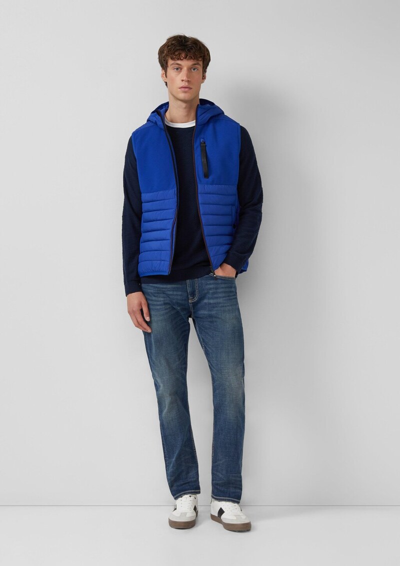 Leichte Weste aus Materialmix mit Kapuze