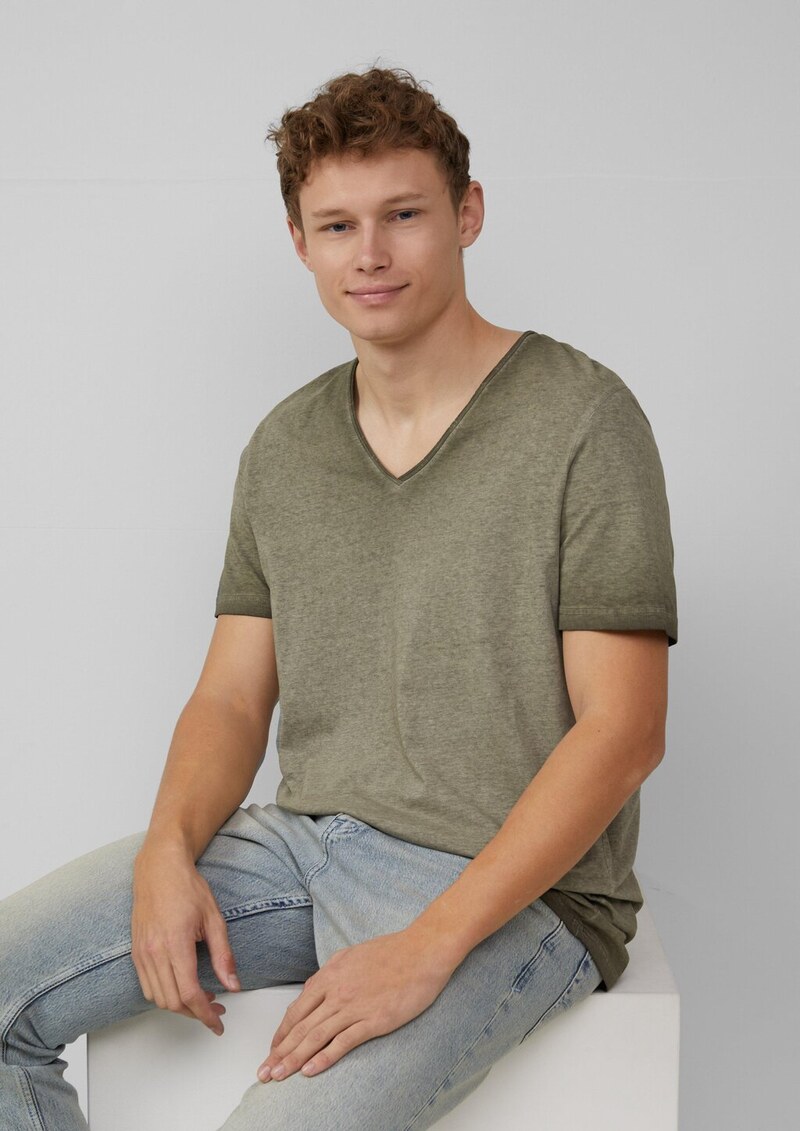 Gewaschenes T-Shirt mit Rollkante in Melange-Optik