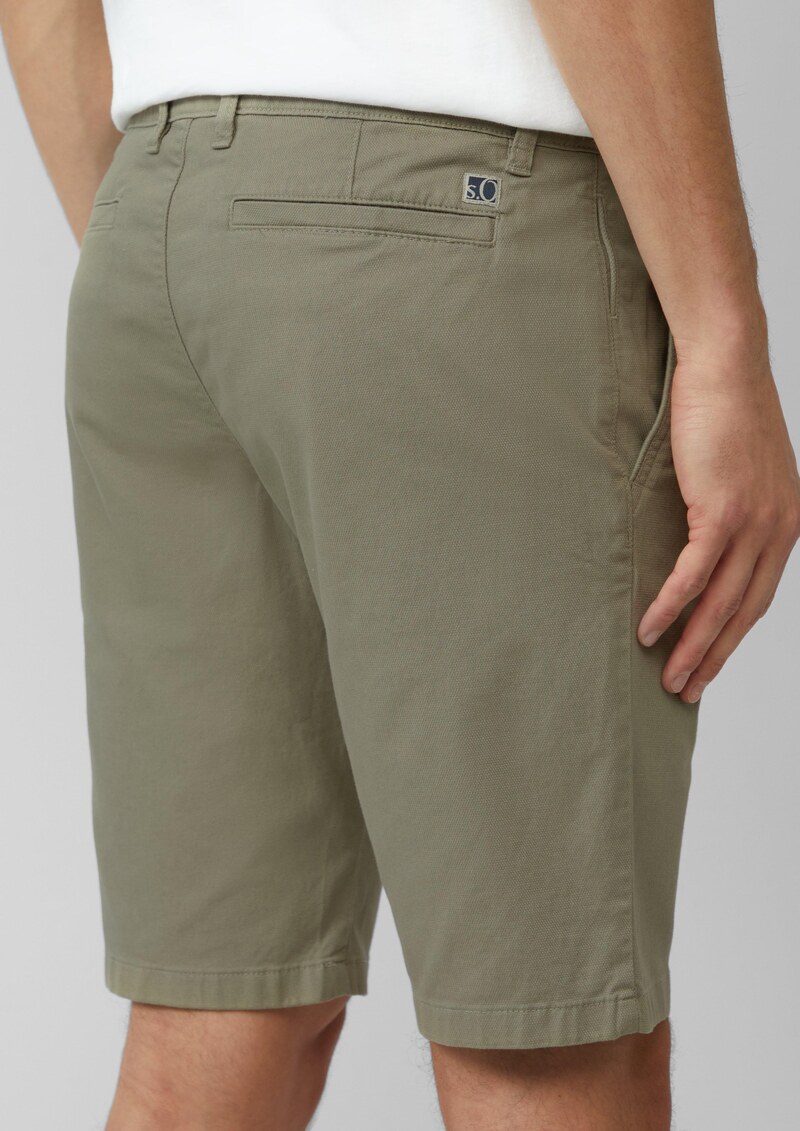 Austin: Strukturierte Bermuda im Slim Fit