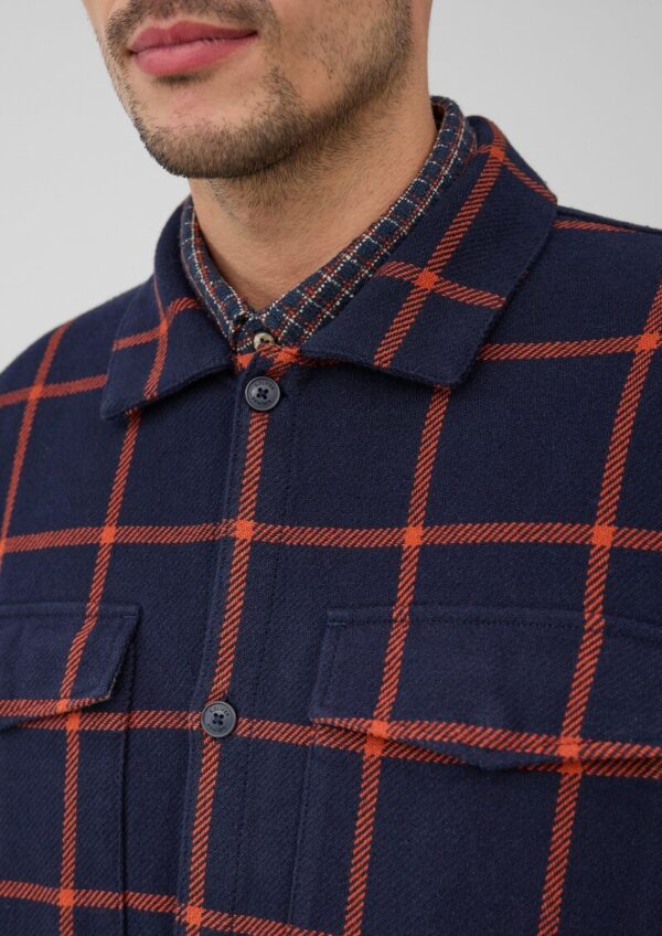 Kariertes Overshirt mit Kentkragen und Brusttaschen