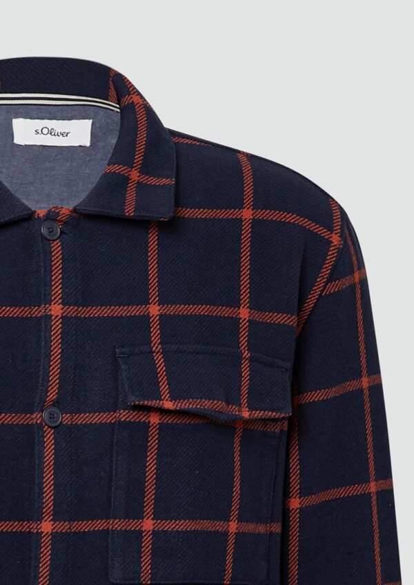 Kariertes Overshirt mit Kentkragen und Brusttaschen