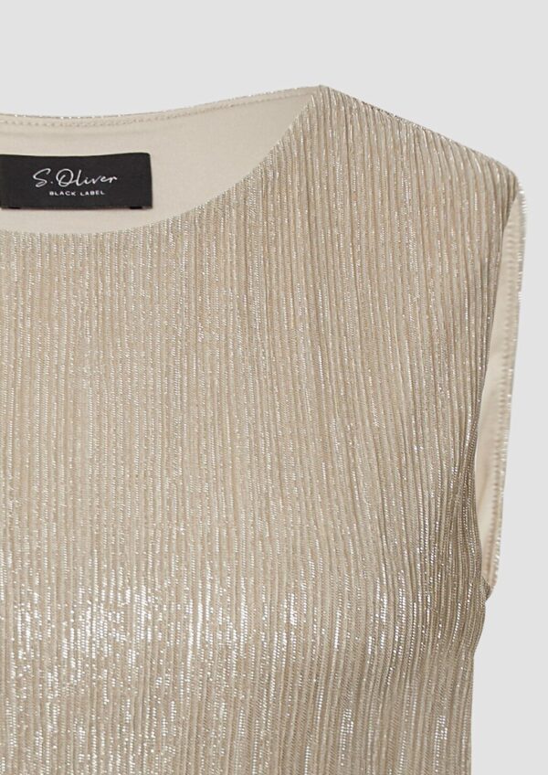 Lockeres Plisseetop mit Glitzergarn