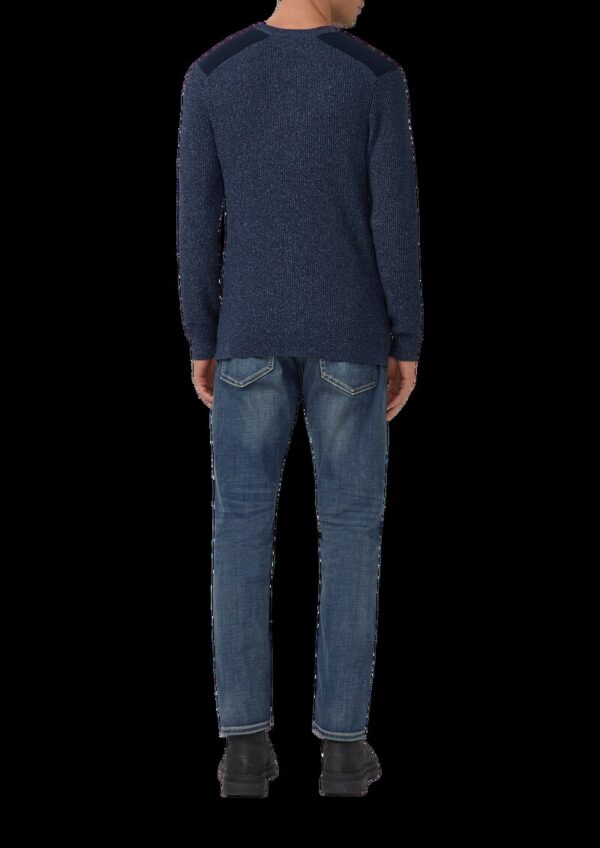 Pullover aus Moulinégarn mit Schultereinsätzen