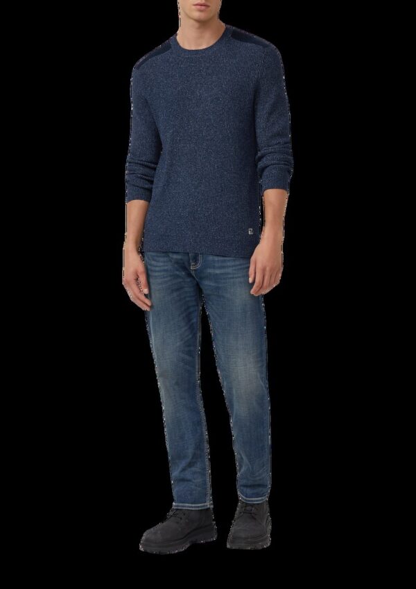 Pullover aus Moulinégarn mit Schultereinsätzen