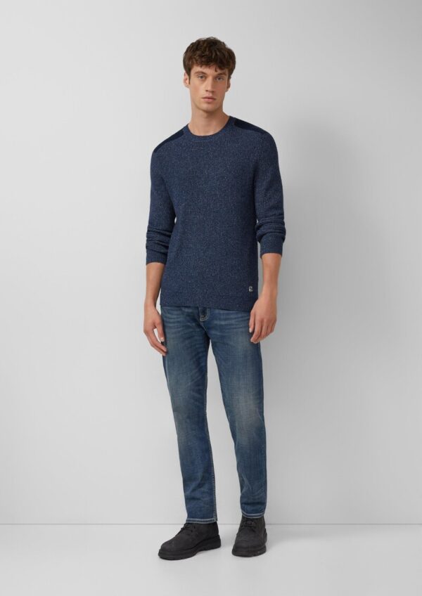 Pullover aus Moulinégarn mit Schultereinsätzen