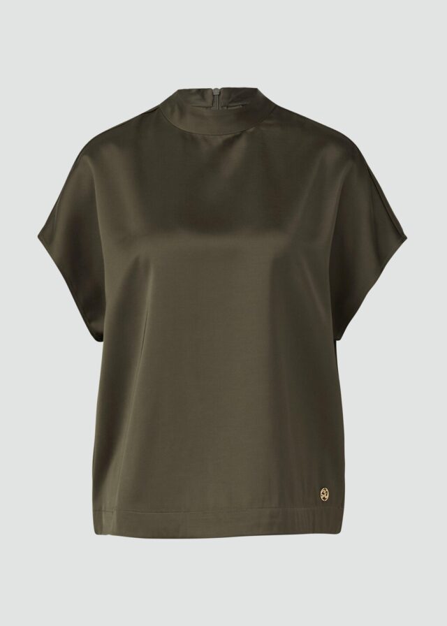 Satinierte Viskosemix-Bluse im Relaxed Fit mit Stehkragen