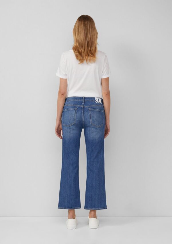 Cropped Jeans / Slim Fit / Mid Rise / Flared Leg