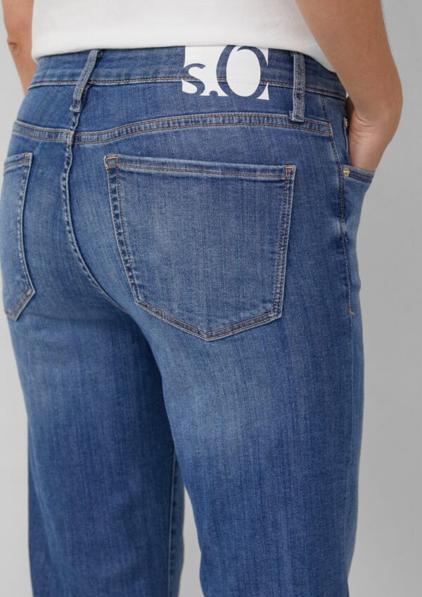 Cropped Jeans / Slim Fit / Mid Rise / Flared Leg