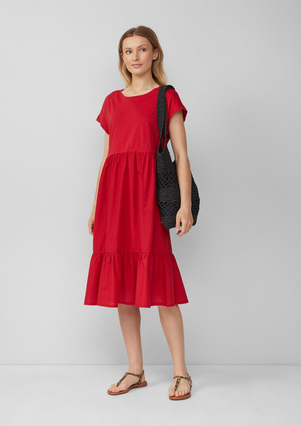 Stufenkleid im Relaxed Fit mit überschnittenen Schultern