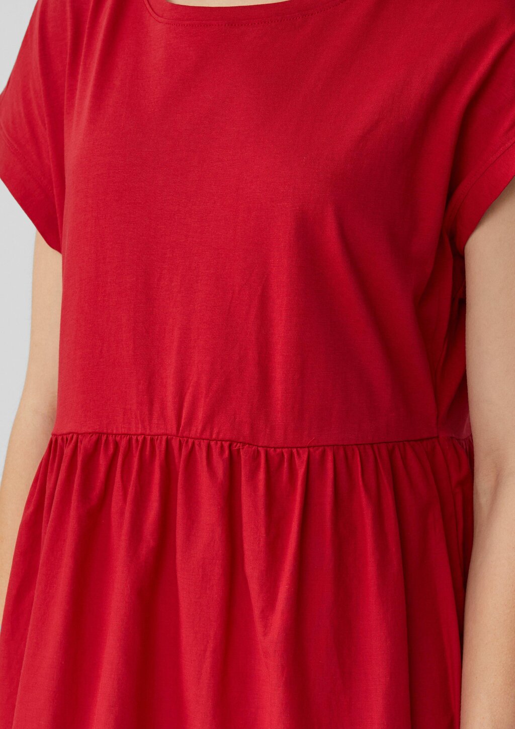 Stufenkleid im Relaxed Fit mit überschnittenen Schultern