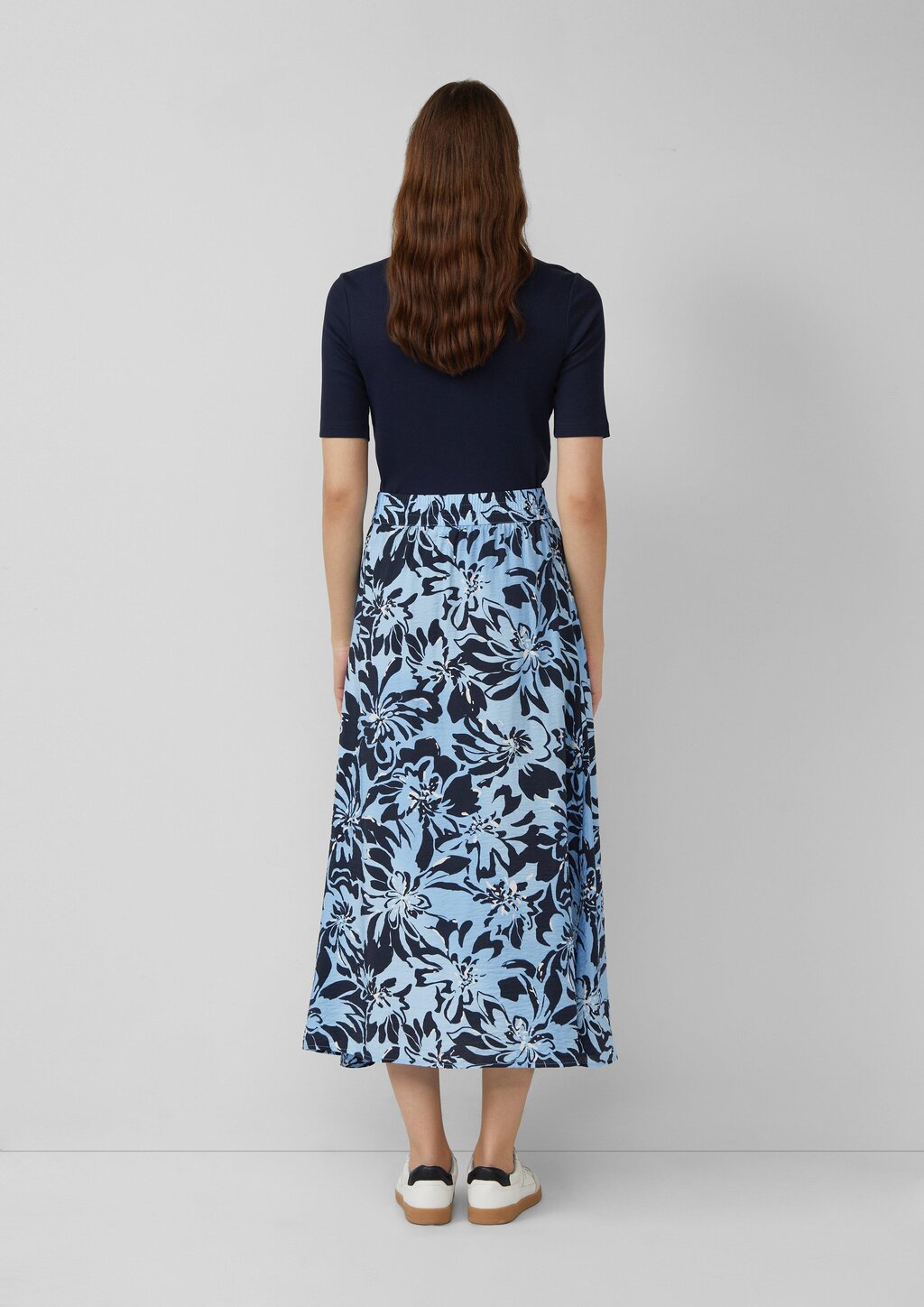 Rock aus Viskosemix mit Eingrifftaschen und Schlitz