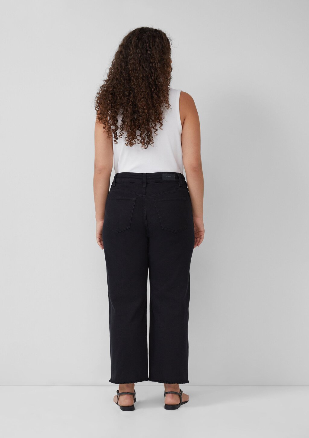 Cropped-Jeans / Straight Fit / Mid Rise / Straight Leg / offener Saum