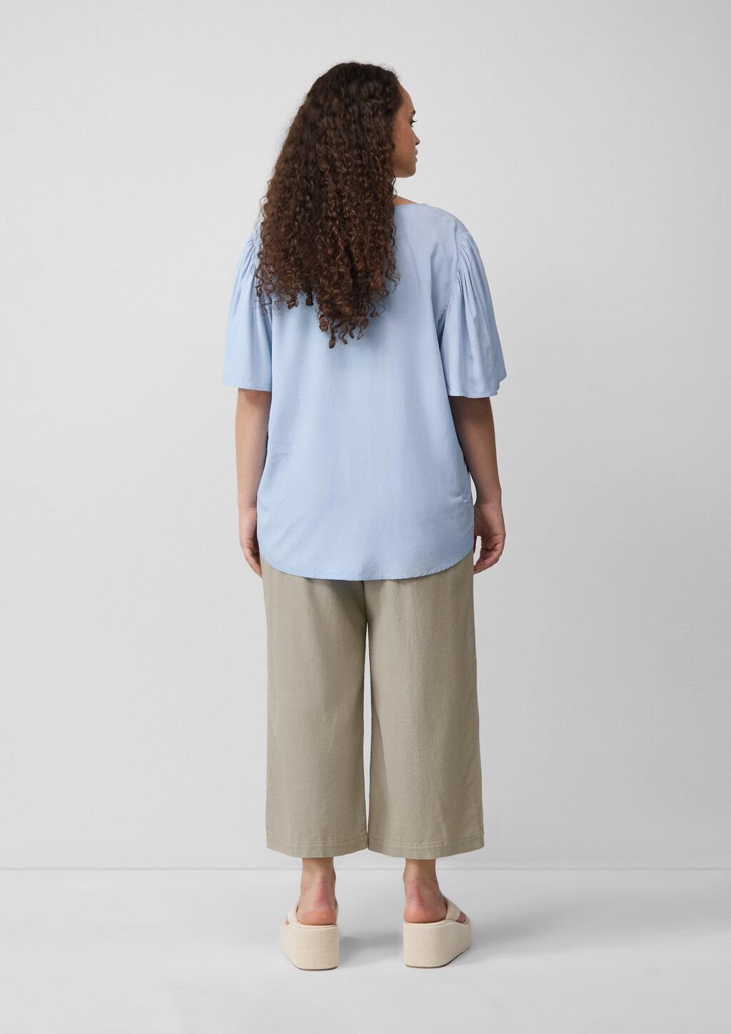 Bluse mit Puffärmeln