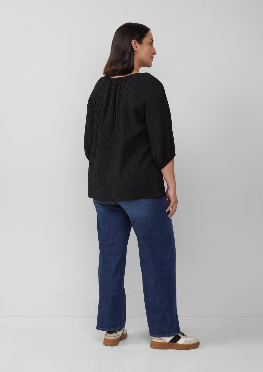 Strukturierte Relaxed-Fit-Bluse mit Raffungen und Raglanärmeln