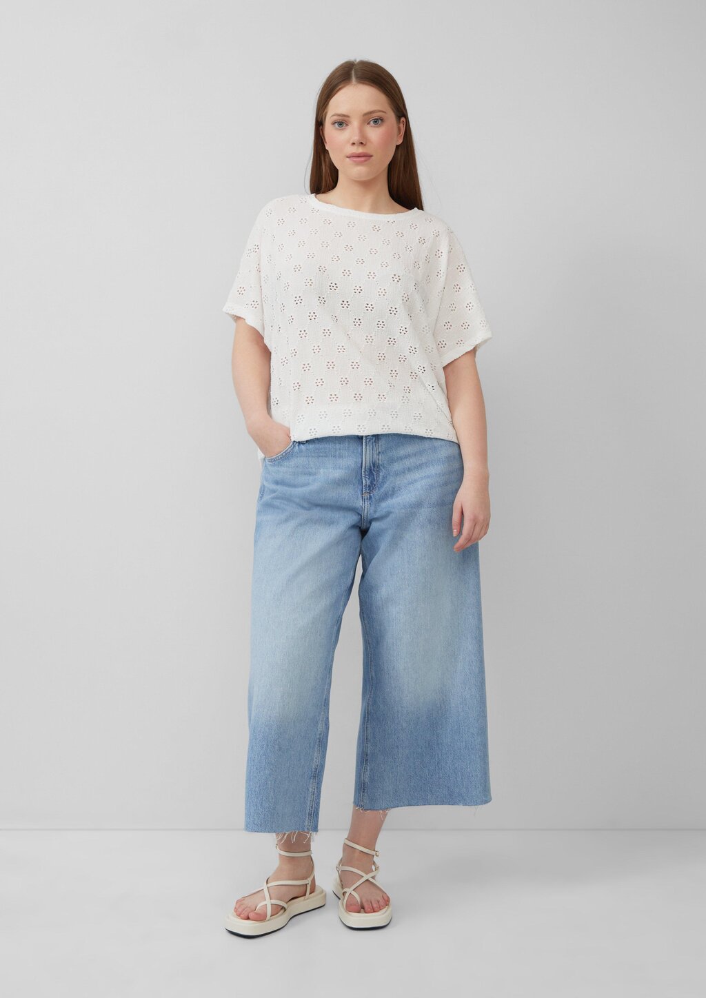 Shirt mit Lochstickerei