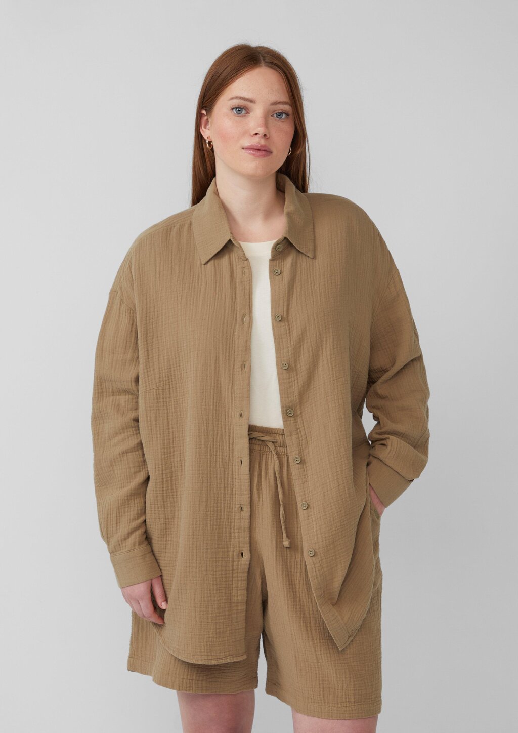 Hemdbluse aus Musselin im Oversize-Schnitt