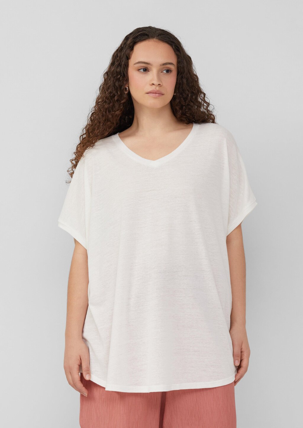 Locker geschnittenes T-Shirt aus Leinenmix