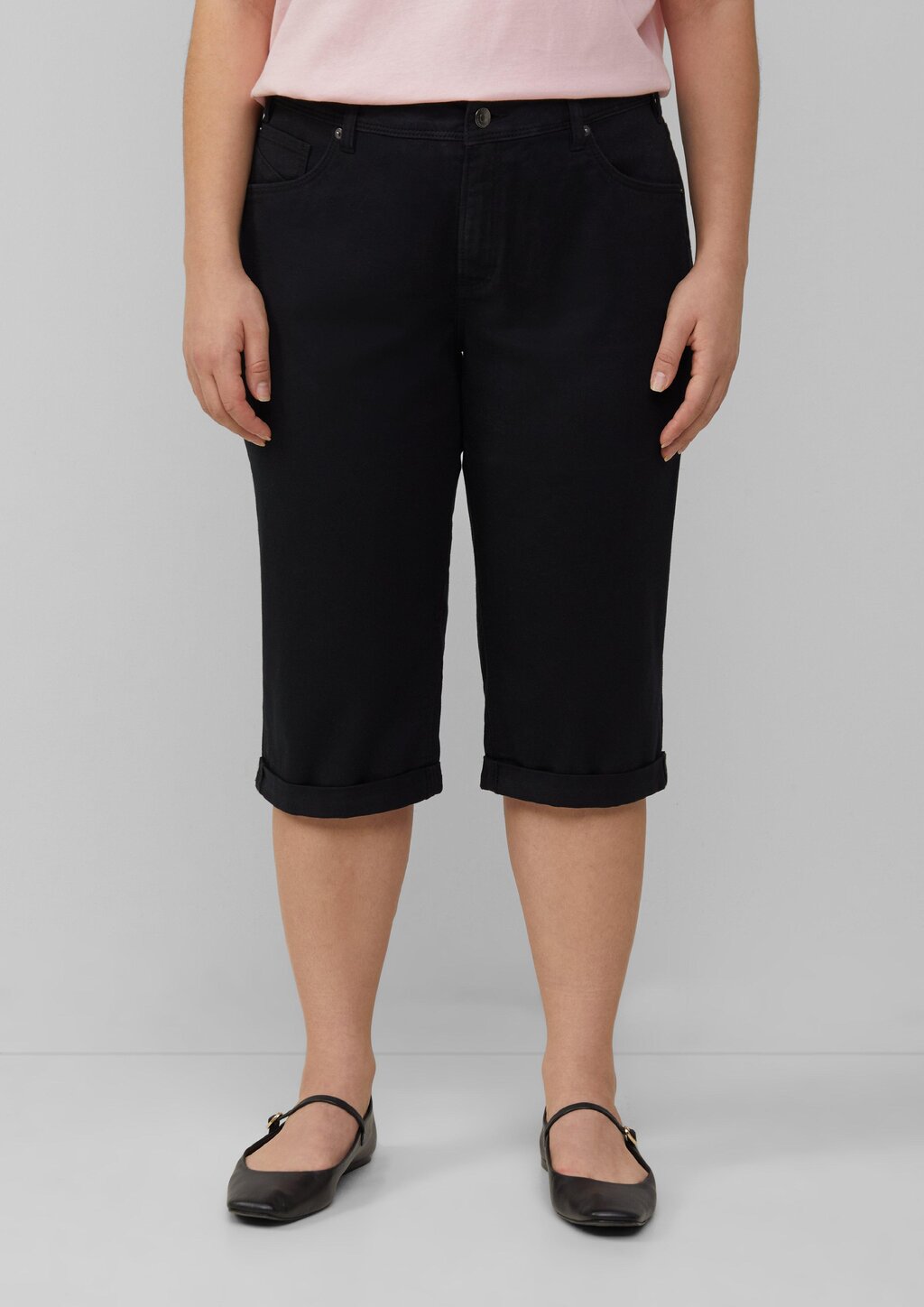 Jeans / Curvy Fit / Mid Rise / Capri Length