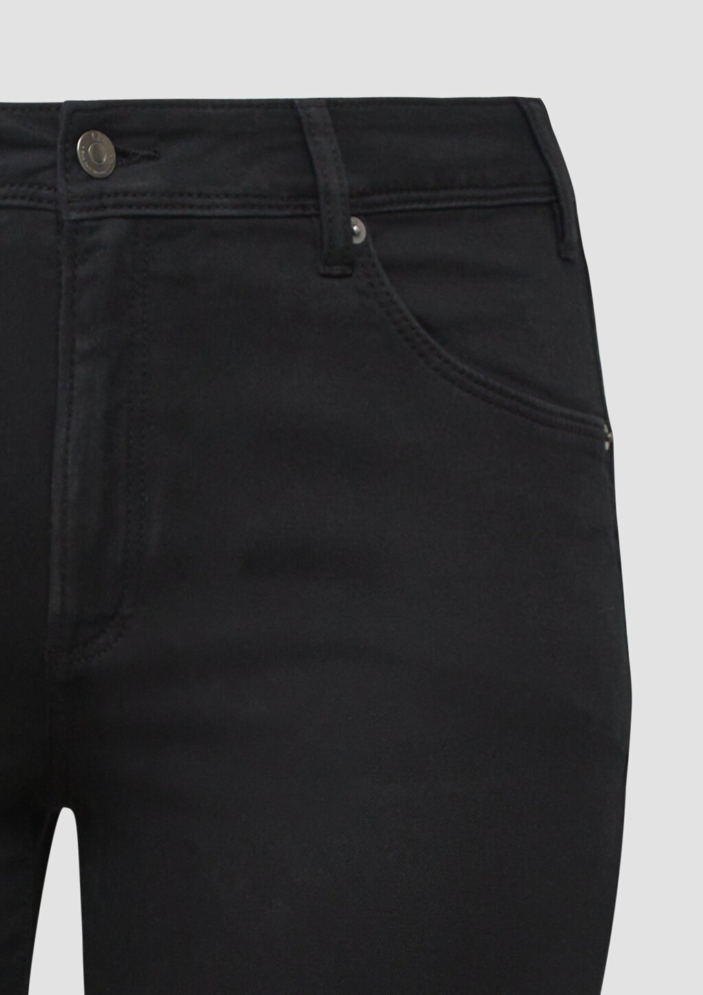 Jeans / Curvy Fit / Mid Rise / Capri Length