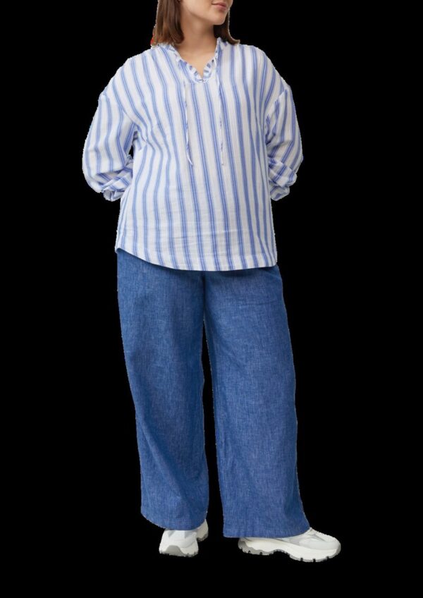 Bluse mit Rüschen und Glitzergarn