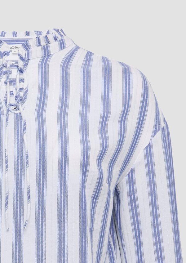 Bluse mit Rüschen und Glitzergarn