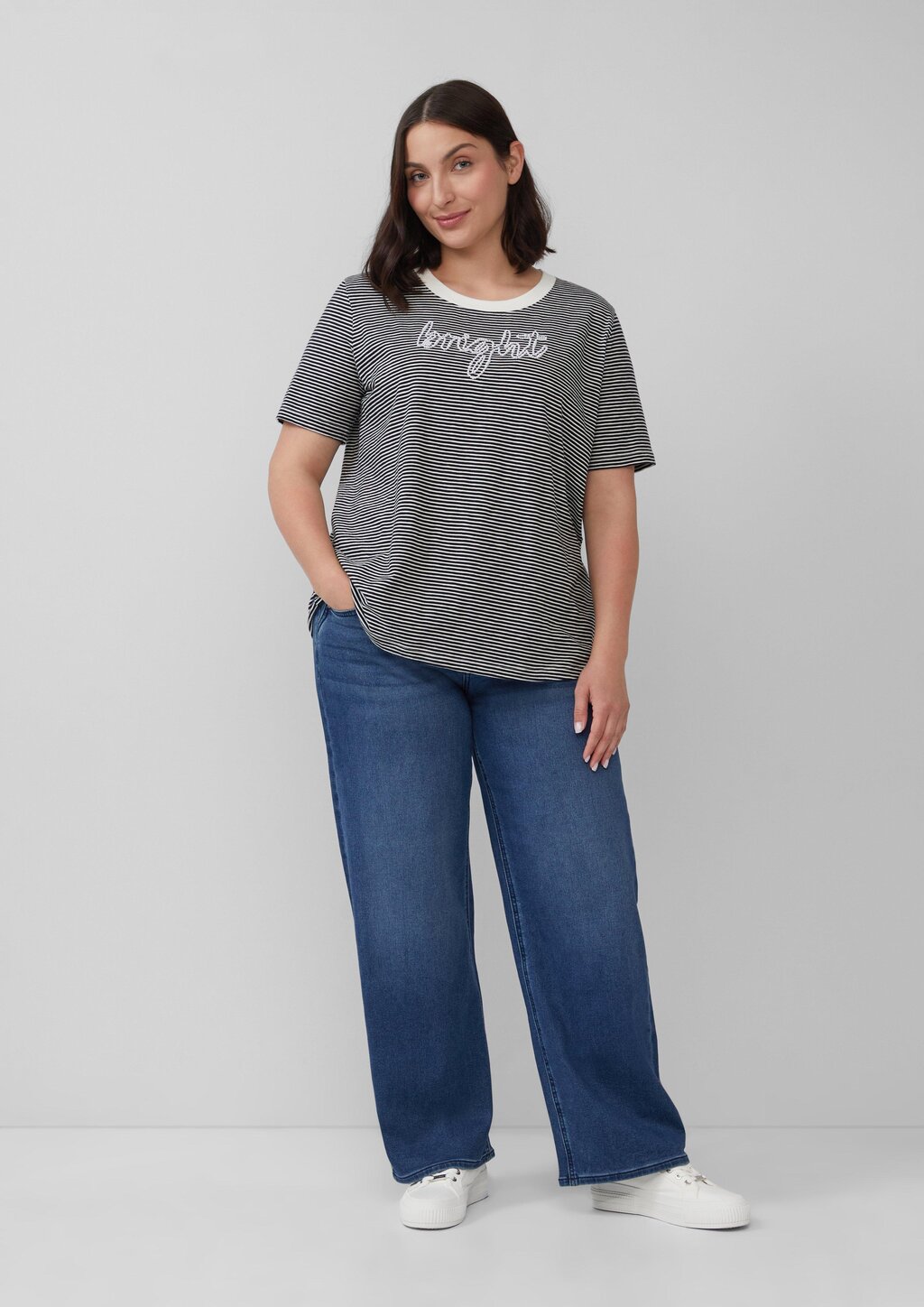 Streifenshirt mit Schmuckperlen