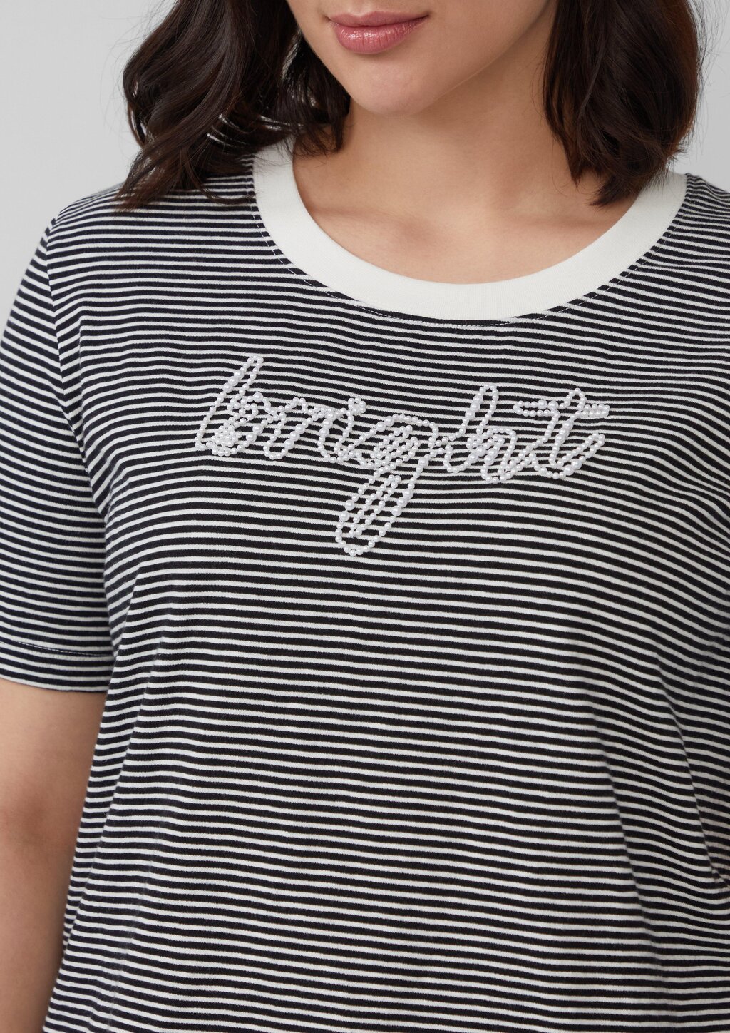 Streifenshirt mit Schmuckperlen