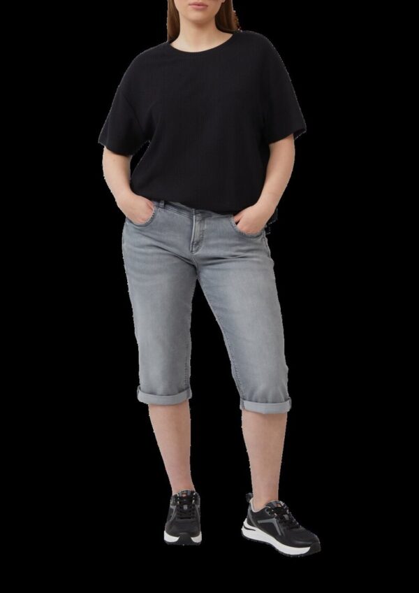 Strukturiertes Shirt mit überschnittener Schulter