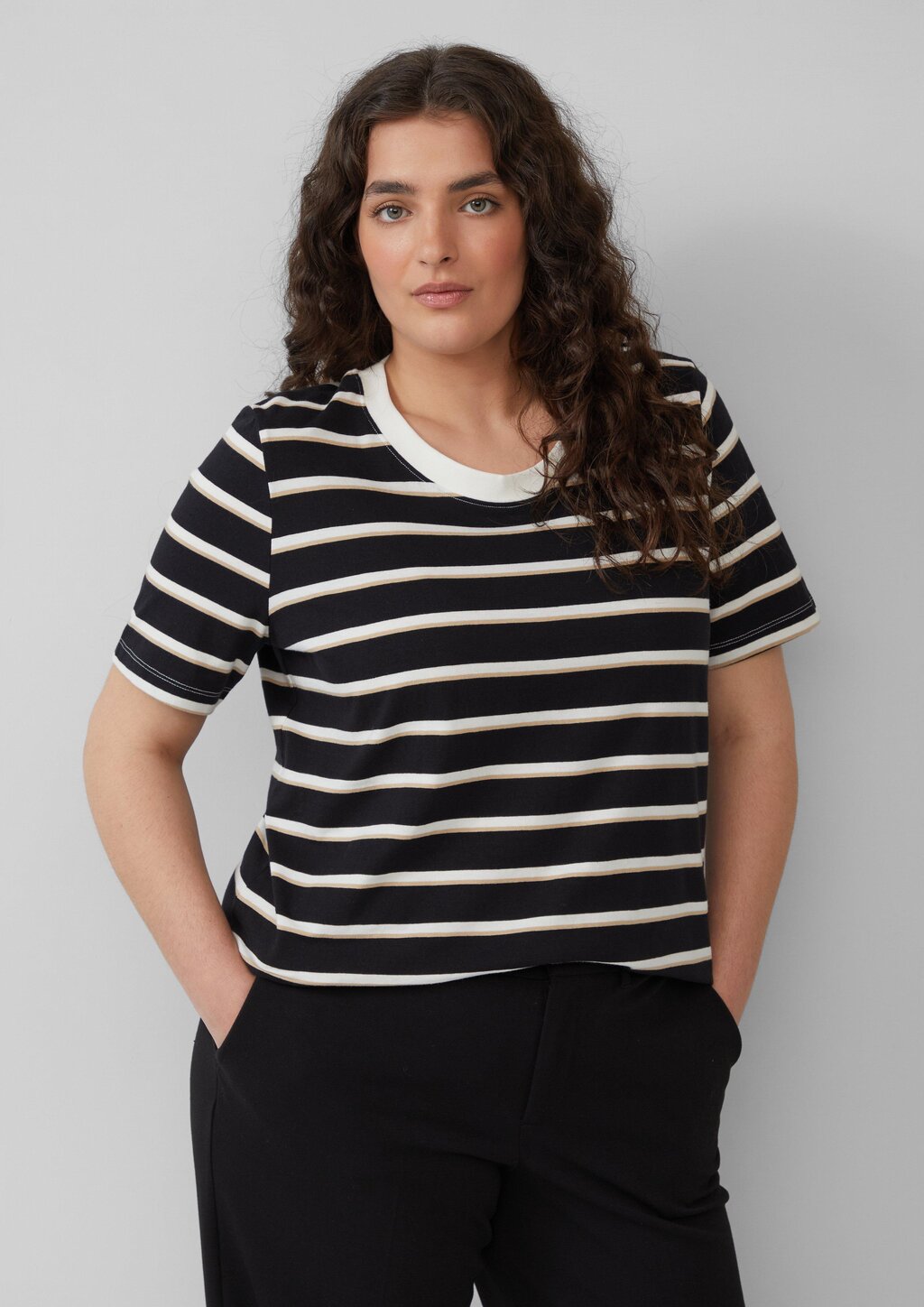 Verkürztes Baumwoll-T-Shirt mit Streifen