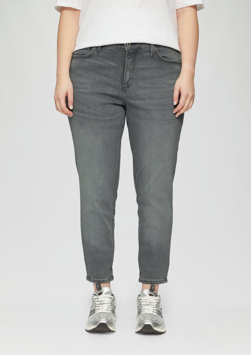 Jeans / Skinny Fit / Mid Rise / Skinny Leg / Super Stretch