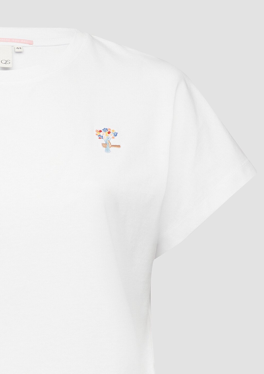 Lässiges Shirt mit angeschnittener Schulter und kleiner Stickerei