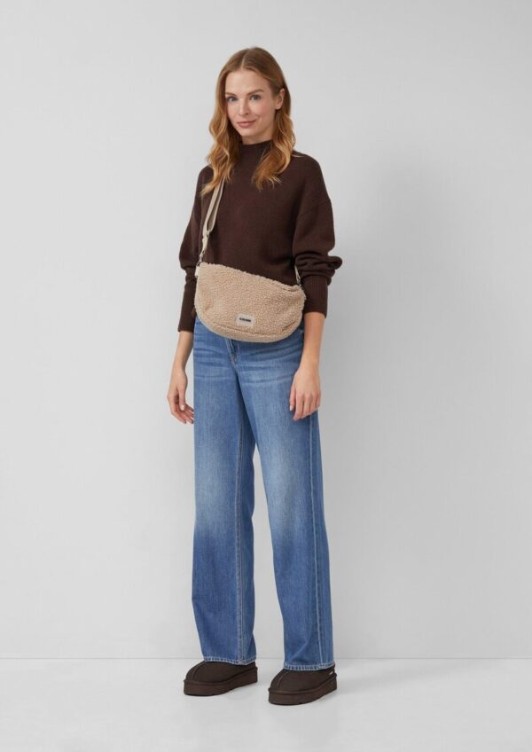 Crossbody-Bag aus Teddyplüsch