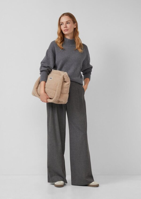 Kuschelige Teddy-Hobo-Bag mit Magnetverschluss