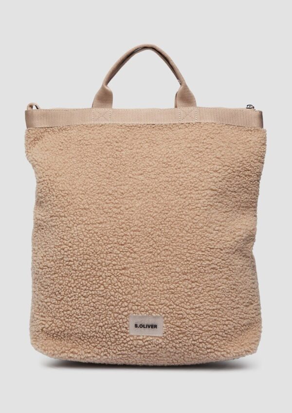 Rucksack aus Teddyplüsch mit Logo-Patch