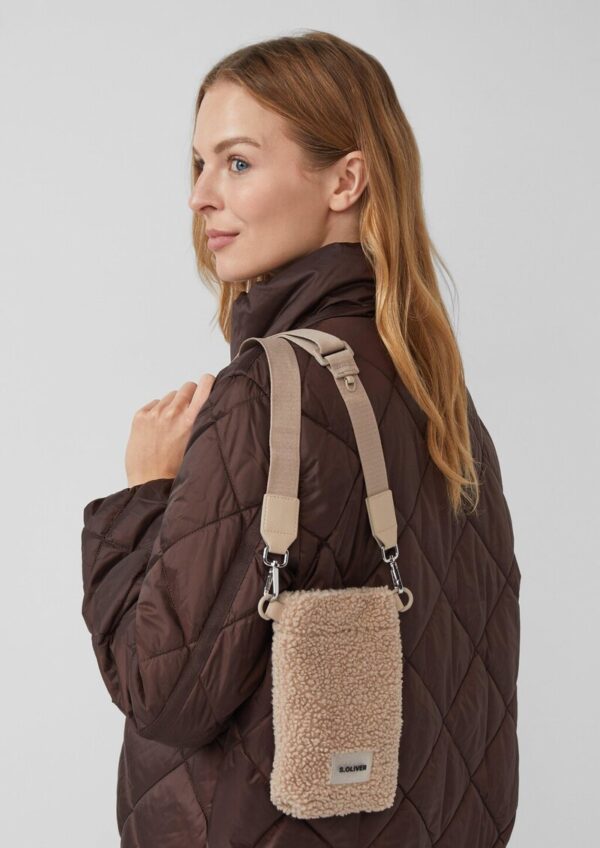 Handy-Tasche aus Teddyplüsch