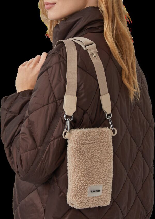 Handy-Tasche aus Teddyplüsch