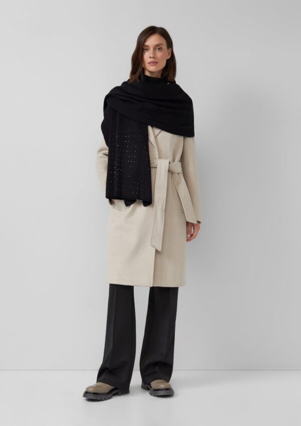 Schal mit Schmucksteinen