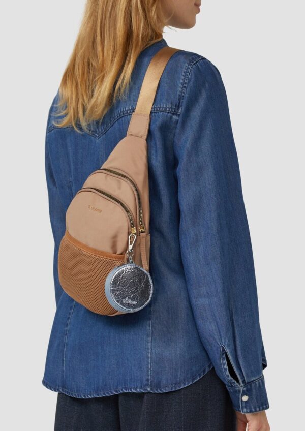 Hanging-Pocket in Crinkle-Optik