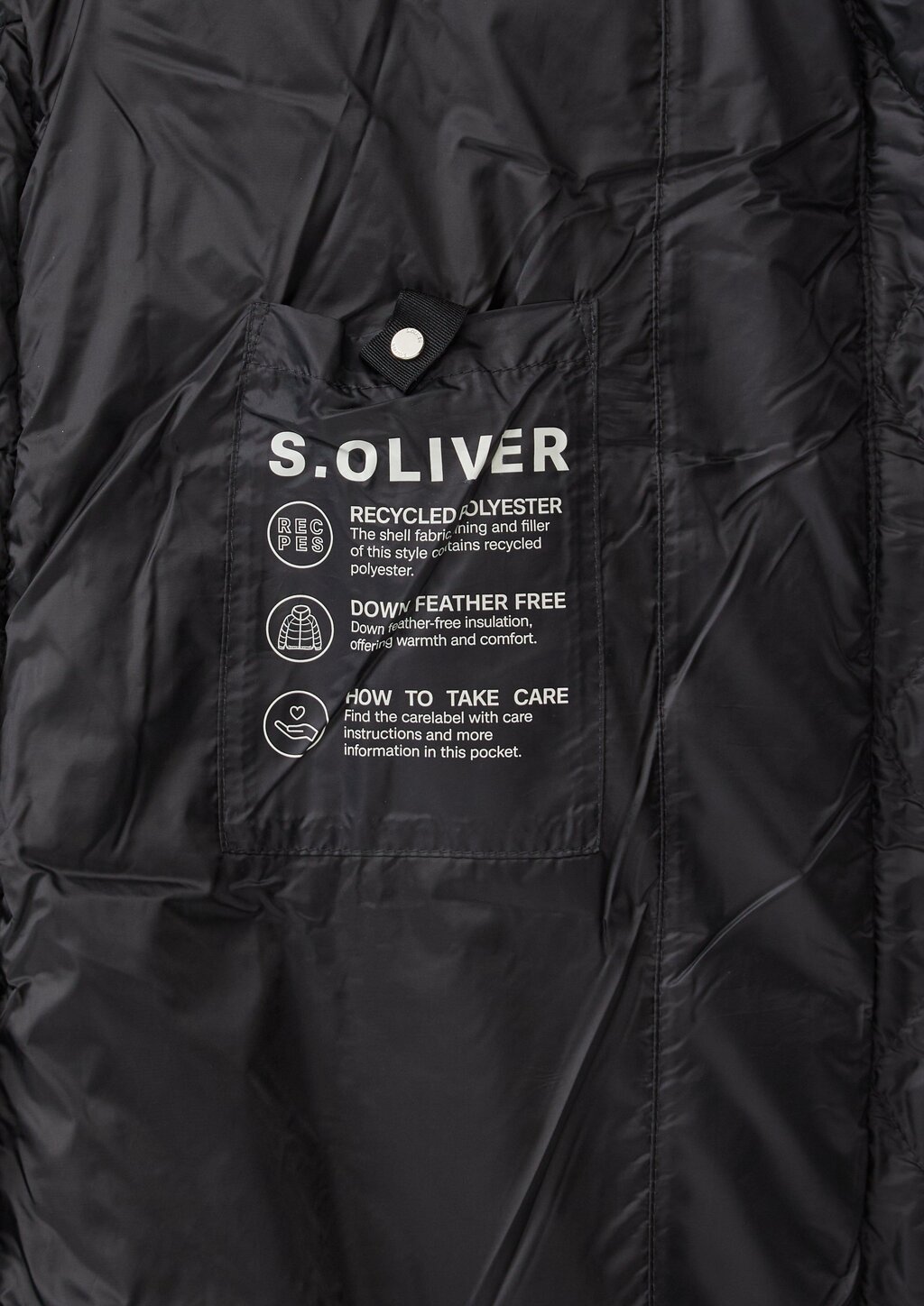 Steppmantel mit Stehkragen und Kapuze