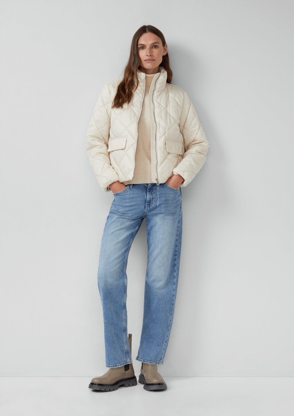 Leichte Steppjacke mit Stehkragen