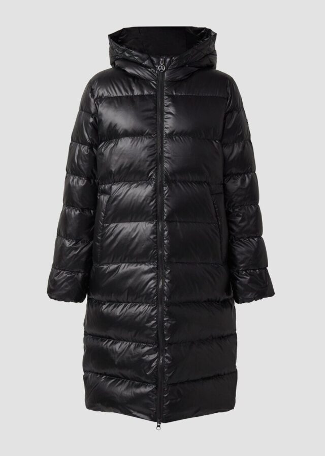 Kapuzen-Steppmantel mit recycelter Daune