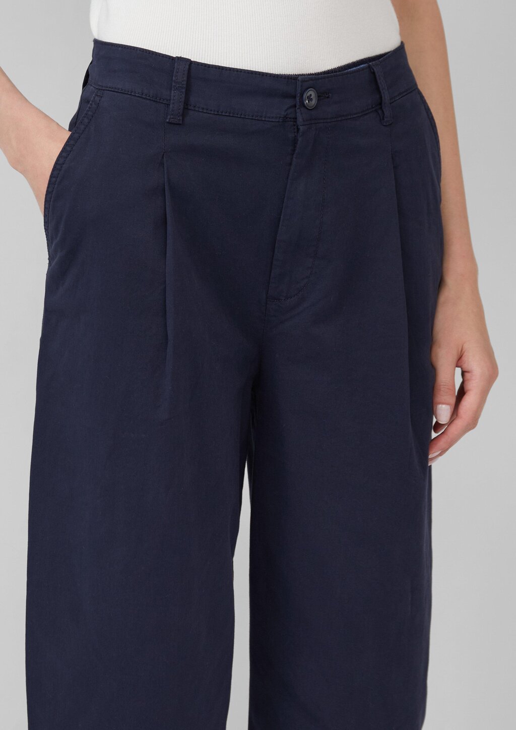 Baumwollstretch-Hose mit Barrel Leg