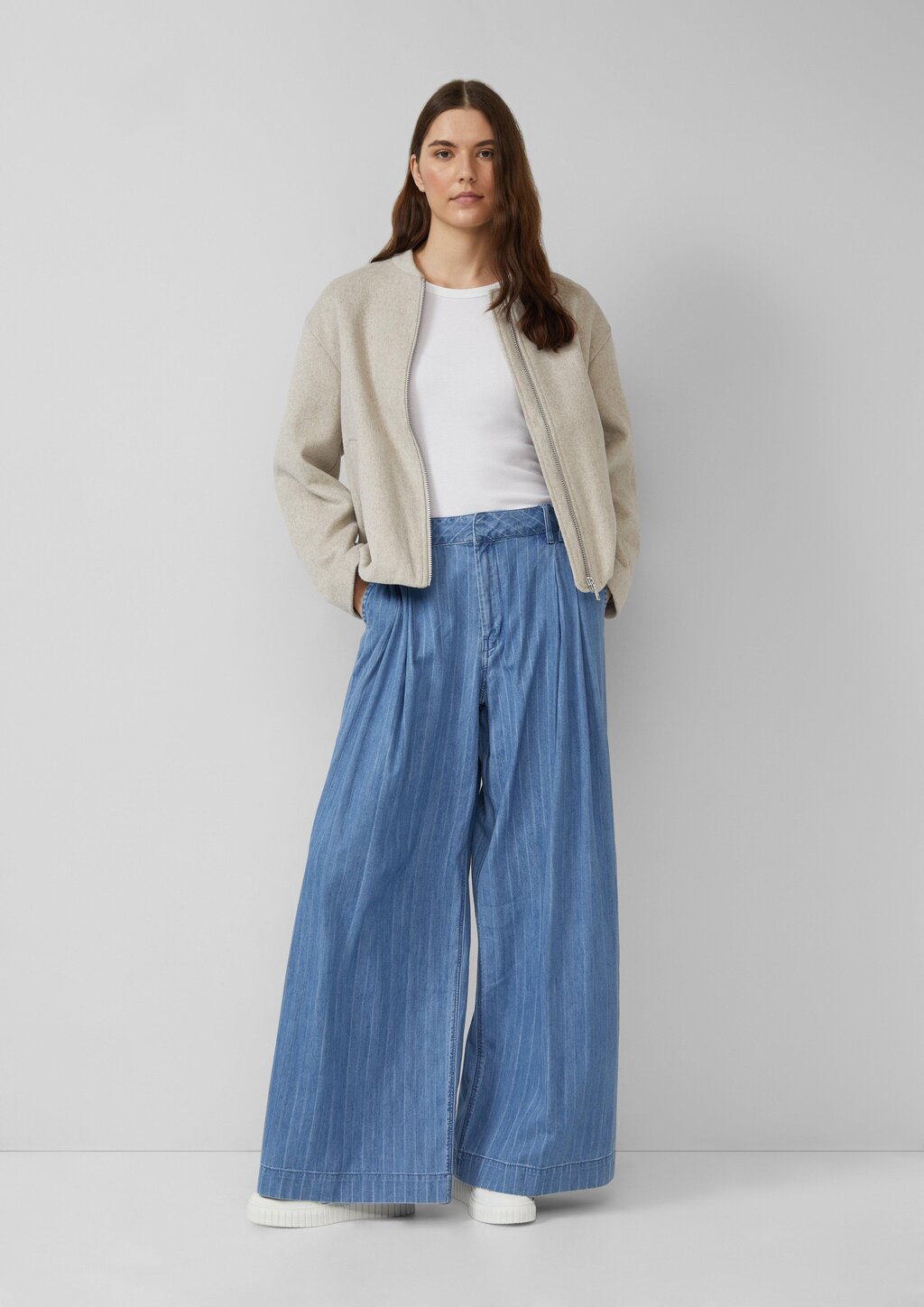 Fließende Jeans mit Nadelstreifen / Relaxed Fit / High Rise / Extra Wide Leg