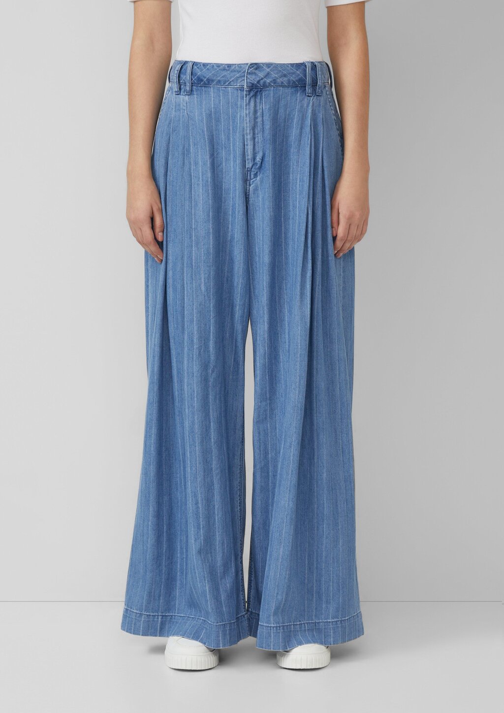 Fließende Jeans mit Nadelstreifen / Relaxed Fit / High Rise / Extra Wide Leg