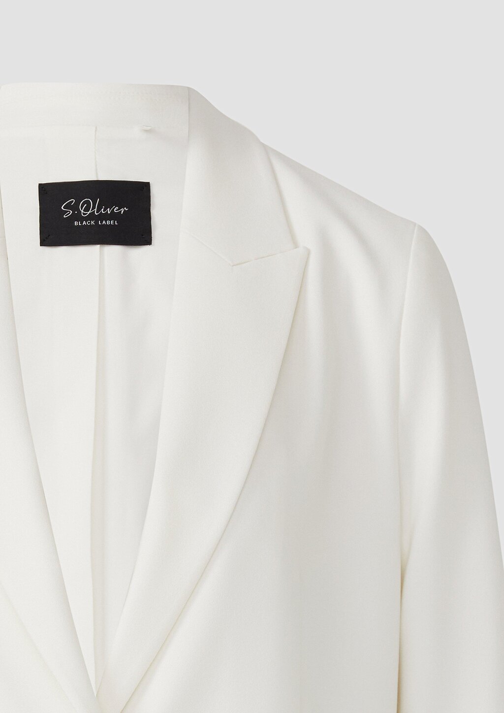 Antaillierter Blazer aus Viskosemix