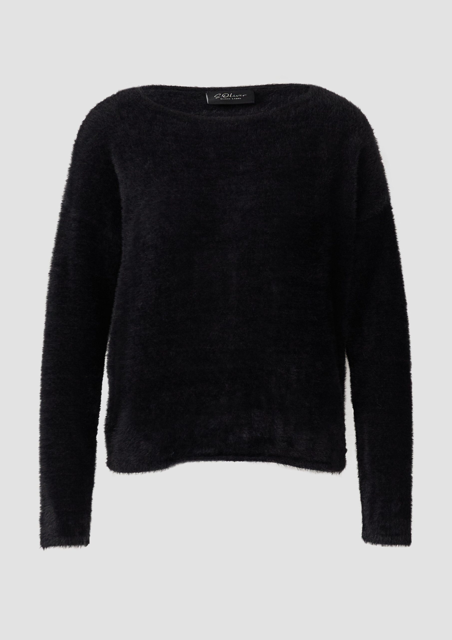 Flauschiger Pullover mit U-Boot-Ausschnitt