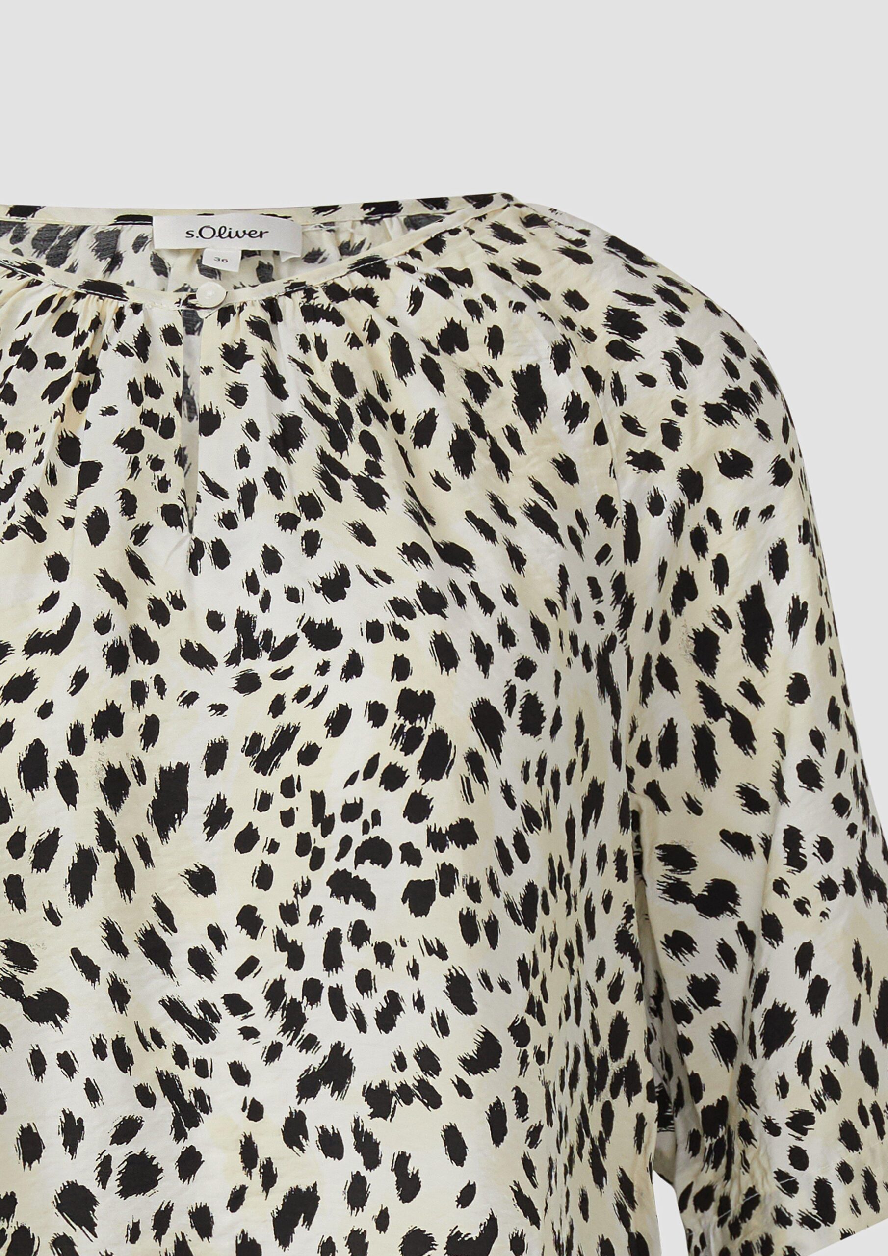 Strukturierte Bluse aus Viskosemix mit Raffung